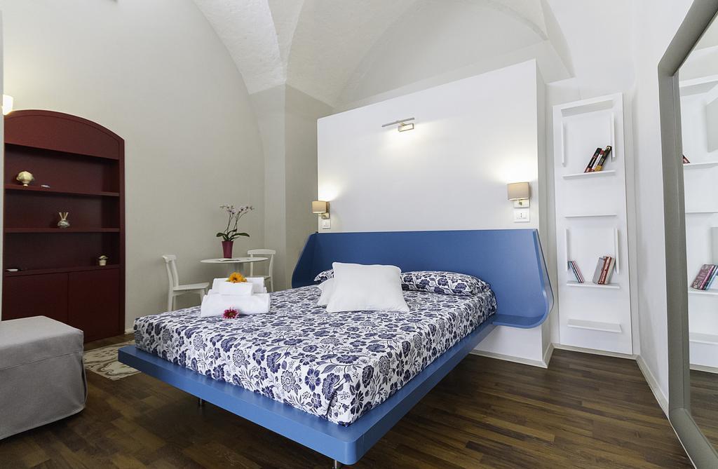 Santa Marina Bed&Breakfast Massafra Quarto foto